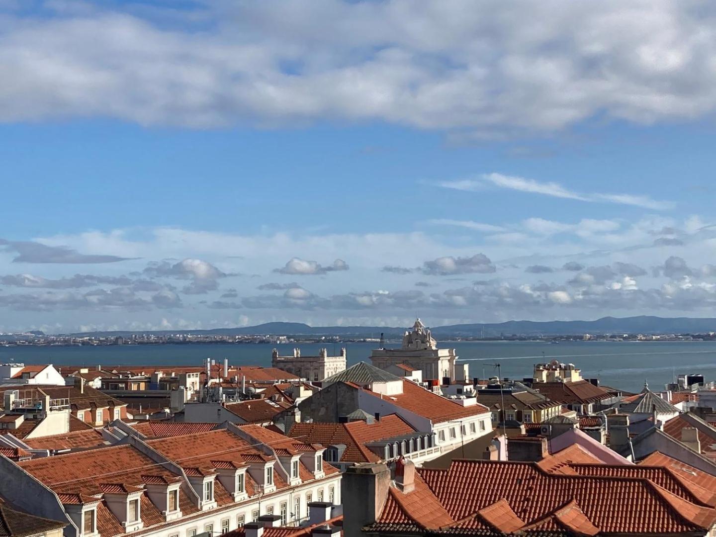 Guestready - Rare Terrace Apt, Historic Center Lejlighed Lisboa Eksteriør billede